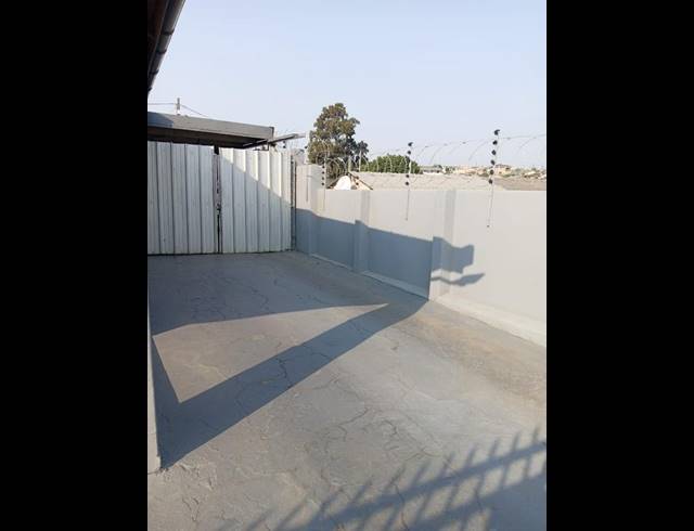 4 BEDROOM HOUSE FOR SALE IN TRENANCE MANOR